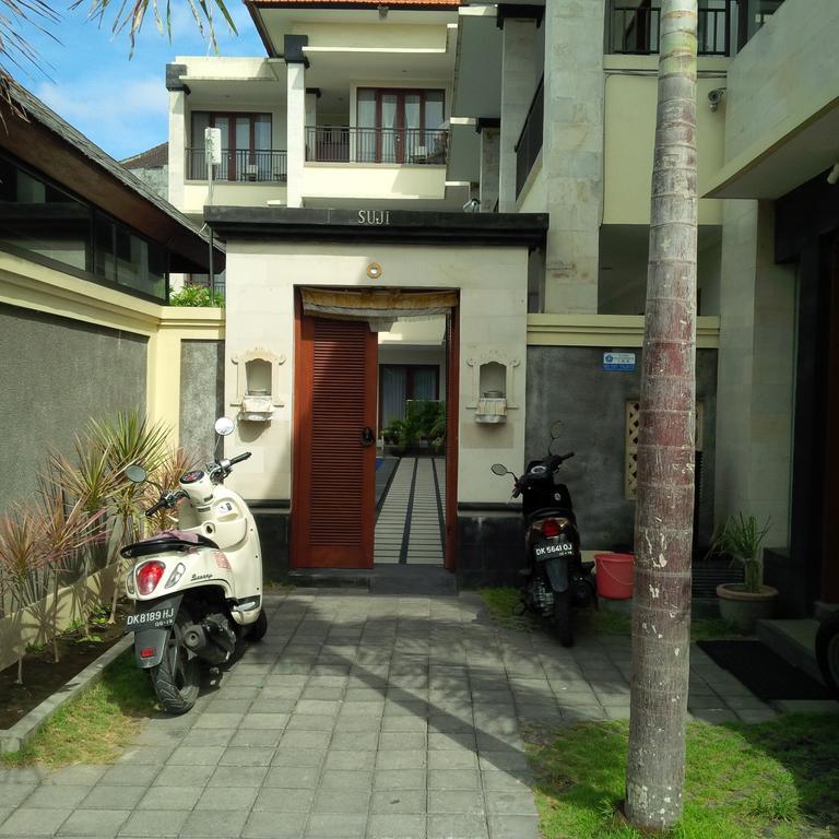 Suji Apartment Bali Pokoj fotografie